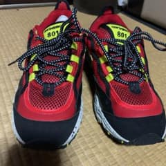 new balance スニーカーのサムネイル
