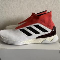 adidas スニーカーのサムネイル