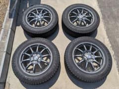 DUNLOP WINTER MAX 16インチ タイヤ　アルミホイール4本セットのサムネイル