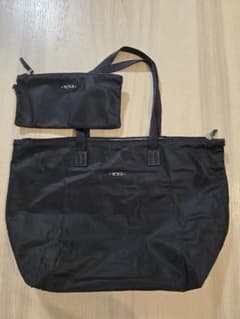 TUMI ナイロントートバッグ　ジャストインケース　ブラック ポーチ付きのサムネイル