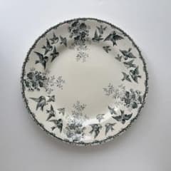 ② フランスアンティーク　ショワジールロウ　Montigny デザート皿　深緑 フランスアンティーク ショワジールロウ MONYIGNY デザート皿