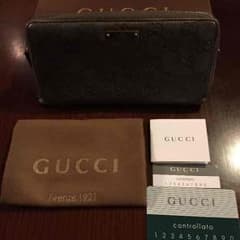 正規品グッチ長財布のサムネイル
