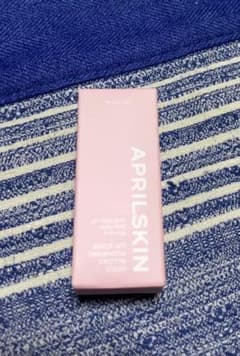 ST様専用　APRILSKIN リップグロス ピンクのサムネイル