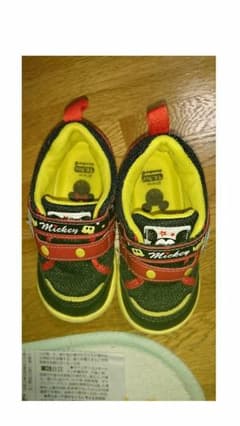ミッキースニーカーのサムネイル