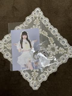 きゅるりんってしてみて 島村嬉唄 ブロマイド アクリルキーホルダーのサムネイル