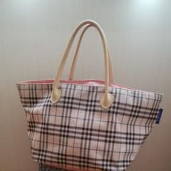 Burberry 舟形 トートバッグ　ピンクのサムネイル