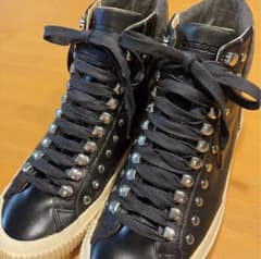 DIESEL ディーゼル ハイカットスニーカー スタッズ ブラック　ブーツのサムネイル