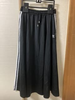 adidasロングスカートのサムネイル