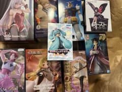 プライズフィギュア9個まとめ売り ヒソカ ヒロアカ 初音ミク 美少女