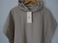 新品★未使用　HUG.U ハグユー フード付きベスト ベージュ　ワッフル