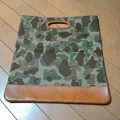 専用☆SHIPS AMIACALVA for SHIPS 迷彩柄クラッチバッグのサムネイル