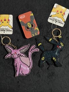 ポケモンブラッキーエーフィーキーホルダーキラキララインストーンのサムネイル