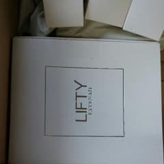 エステナードLIFTY  値下げ中！のサムネイル