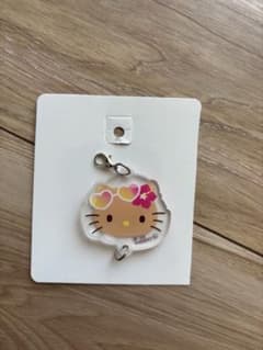 日焼けキティ アクリルキーホルダーのサムネイル