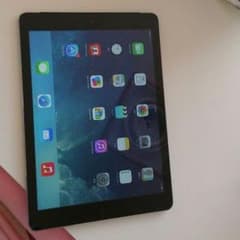 激安  iPad  Air 未使用に近い☆のサムネイル