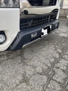 トヨタ ハイエース TRDバンパー LEDフォグランプ付きのサムネイル