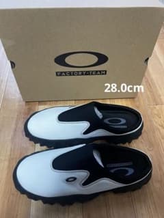 Oakley Factory Team×SSENCE Chop Saw Muleのサムネイル