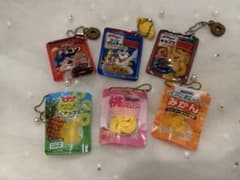 ミニチュア キーホルダー 6点セット ガチャガチャのサムネイル