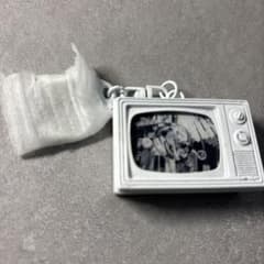 ミセス　ホワラジテレビ型キーホルダー シルバーのサムネイル