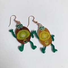 キウイブラザーズ　ピアス　ハンドメイドのサムネイル