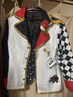ツイステ トレイ 寮服のサムネイル