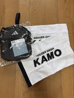 adidas ショルダーポーチ& KAMO 袋×2のサムネイル