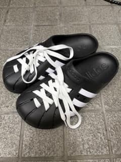adidas アディレッタ クロッグ サンダルのサムネイル