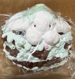 寝そべりうさぎ　チョコミント　ハート　断面ケーキ　スクイーズのサムネイル