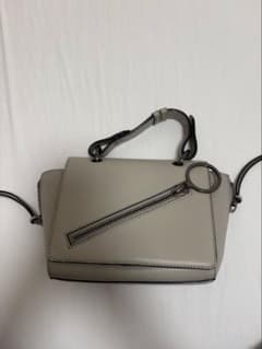 CHARLES & KEITH ハンドバッグ グレーのサムネイル
