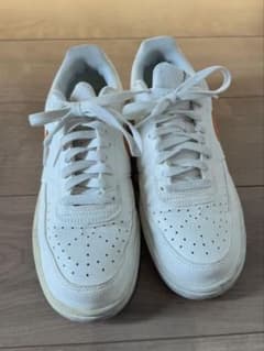 NIKE スニーカー ホワイト オレンジのサムネイル