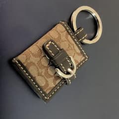 COACH シグネチャー フォトフレーム キーホルダー - メルカリ