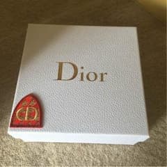 Dior 箱のサムネイル