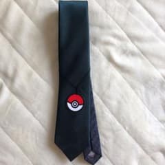 ネクタイ　濃緑色　ポケモンのサムネイル