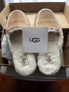 UGG（レーン）のサムネイル