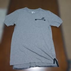 Nike グレー Tシャツ Sサイズ ポケット付き