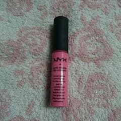 NYXのソフトマットリップクリーム 03Tokyoのサムネイル