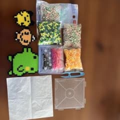 アイロンビーズ まとめ売り セット｜たまごっち作品付き｜プレート・ピンセットありのサムネイル
