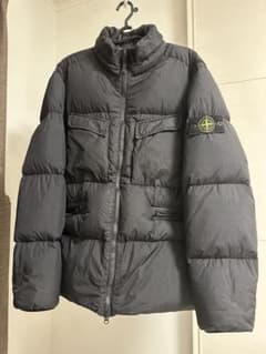 Stone Island ダウンジャケット ブラック Lサイズのサムネイル