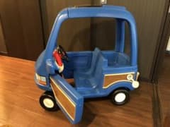 リトルタイクス　足蹴り車とガソリンスタンドのサムネイル
