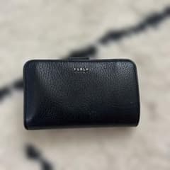 FURLA ブラック 二つ折り財布のサムネイル