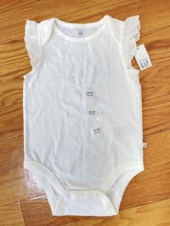 baby  gap ベビーギャップ　ホワイト　ロンパースのサムネイル
