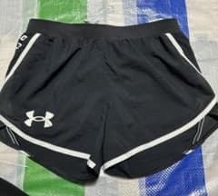 UNDER ARMOUR(アンダーアーマー)ハーフパンツ Short レディースのサムネイル