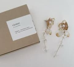 s'aimer フラワーモチーフ ピアスのサムネイル