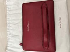 【極美品】 Salvatore Ferragamo レッド クラッチバッグのサムネイル