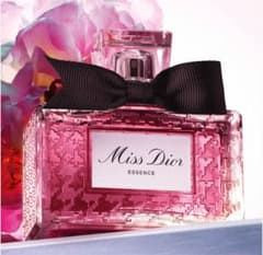 ♡新作♡Miss Dior Essenceのサムネイル