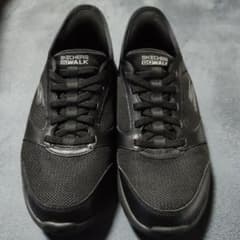 期間限定大幅値下げ！SKECHERS GOwalk ブラック スニーカーのサムネイル