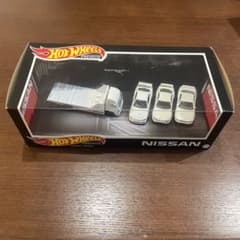 新品未開封　ホットウィールプレミアム 日産スカイラインGT-R コレクターセットのサムネイル