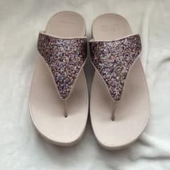 未使用品　fitflop トングサンダル グリッター FitFlop グリッター トングサンダルEU38 25〜25,5センチ - メルカリ