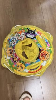 アンパンマン 浮き輪 足入れ ハンドル付き 子供用 キッズ プール 水遊びのサムネイル