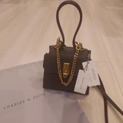 CHARLES &KEITH     トップハンドルチェーンリンクバッグのサムネイル